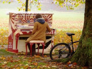 JesusGreenStreetPianoCambridgeOct2012